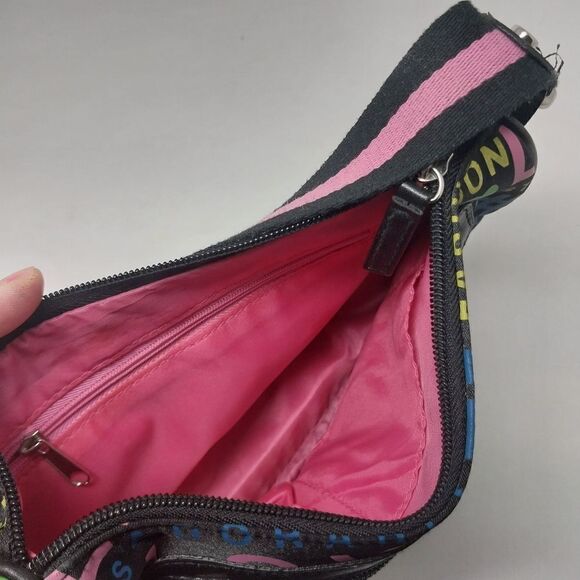 Cute little love bag. - Picture 10 of 12